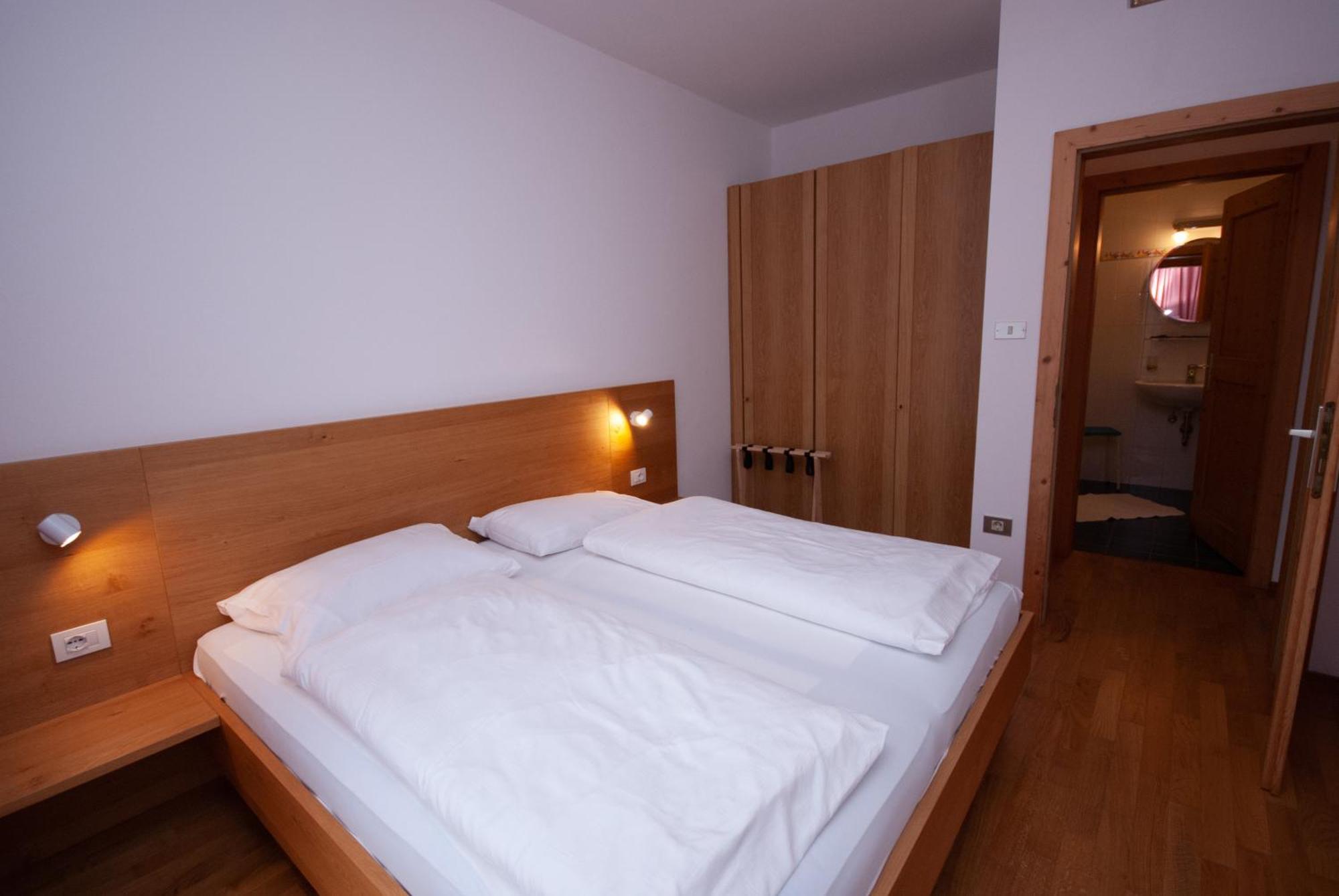 Aparthotel Garni Hofer Sexten