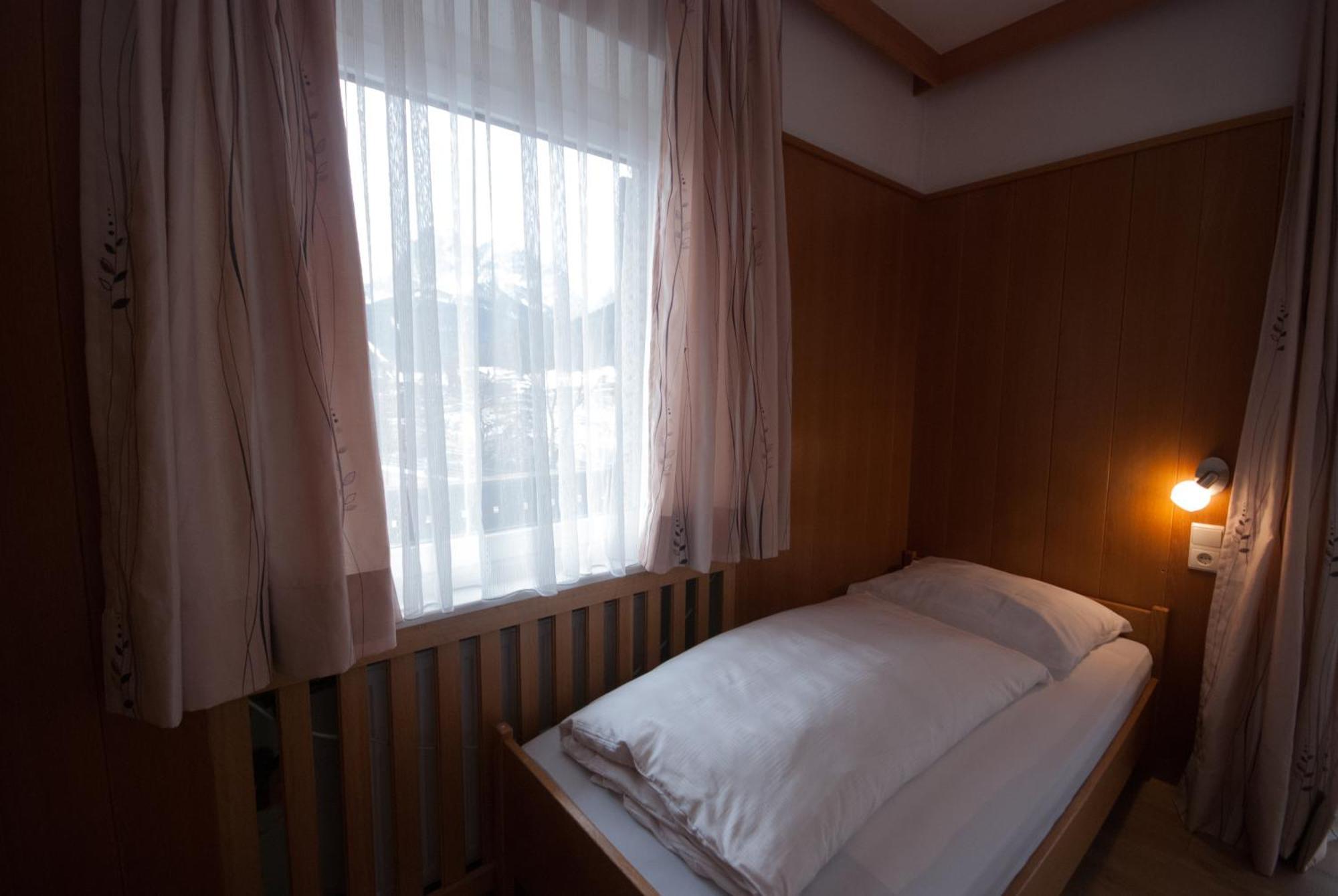 Aparthotel Garni Hofer 2*