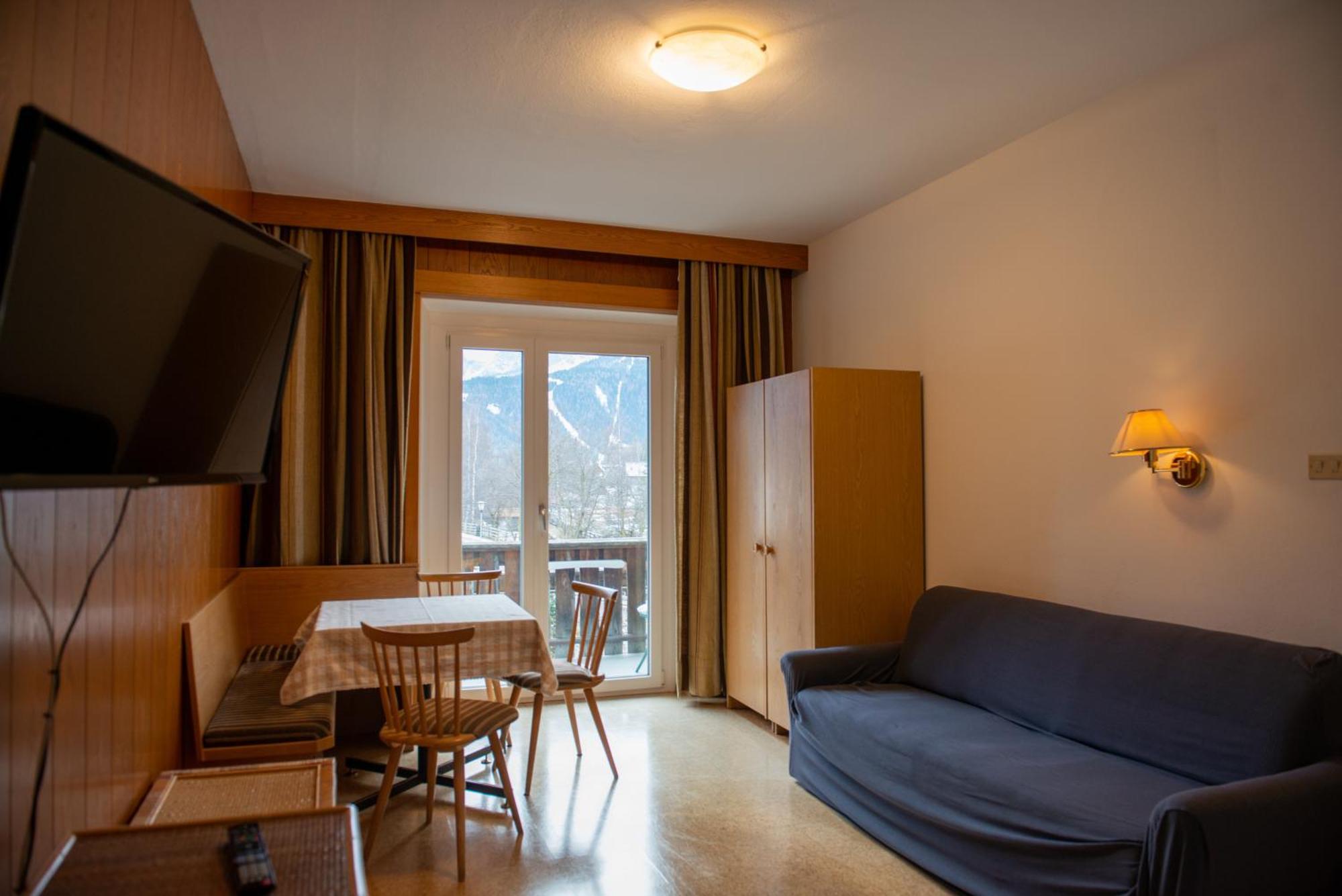Aparthotel Garni Hofer 2*